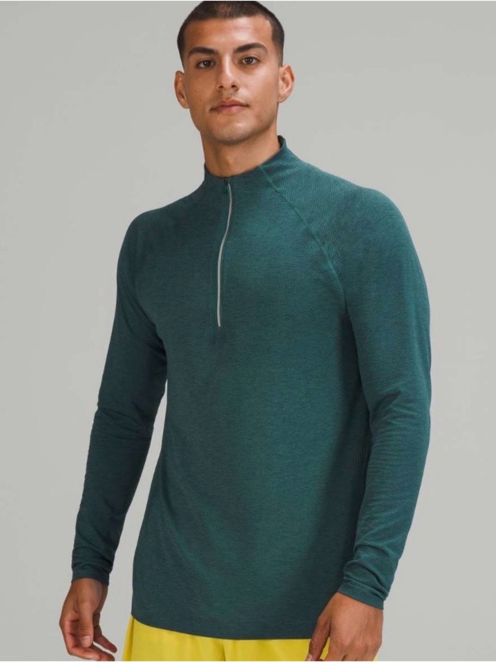 Men’s Lululemon Metal Vent Tech 1/2 Zip in Deep Cove Blue! Size M! EUC!